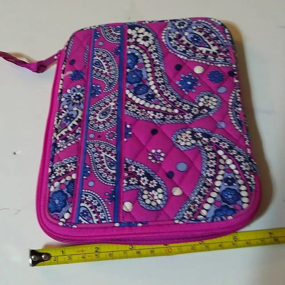 Vera bradley petite case/organizer. Paisley